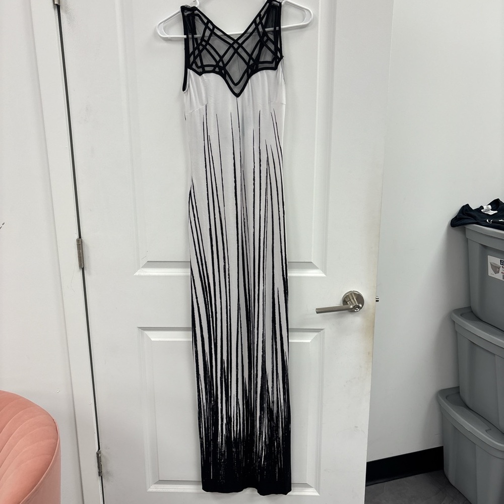 Chic Black and White Maxi Dress